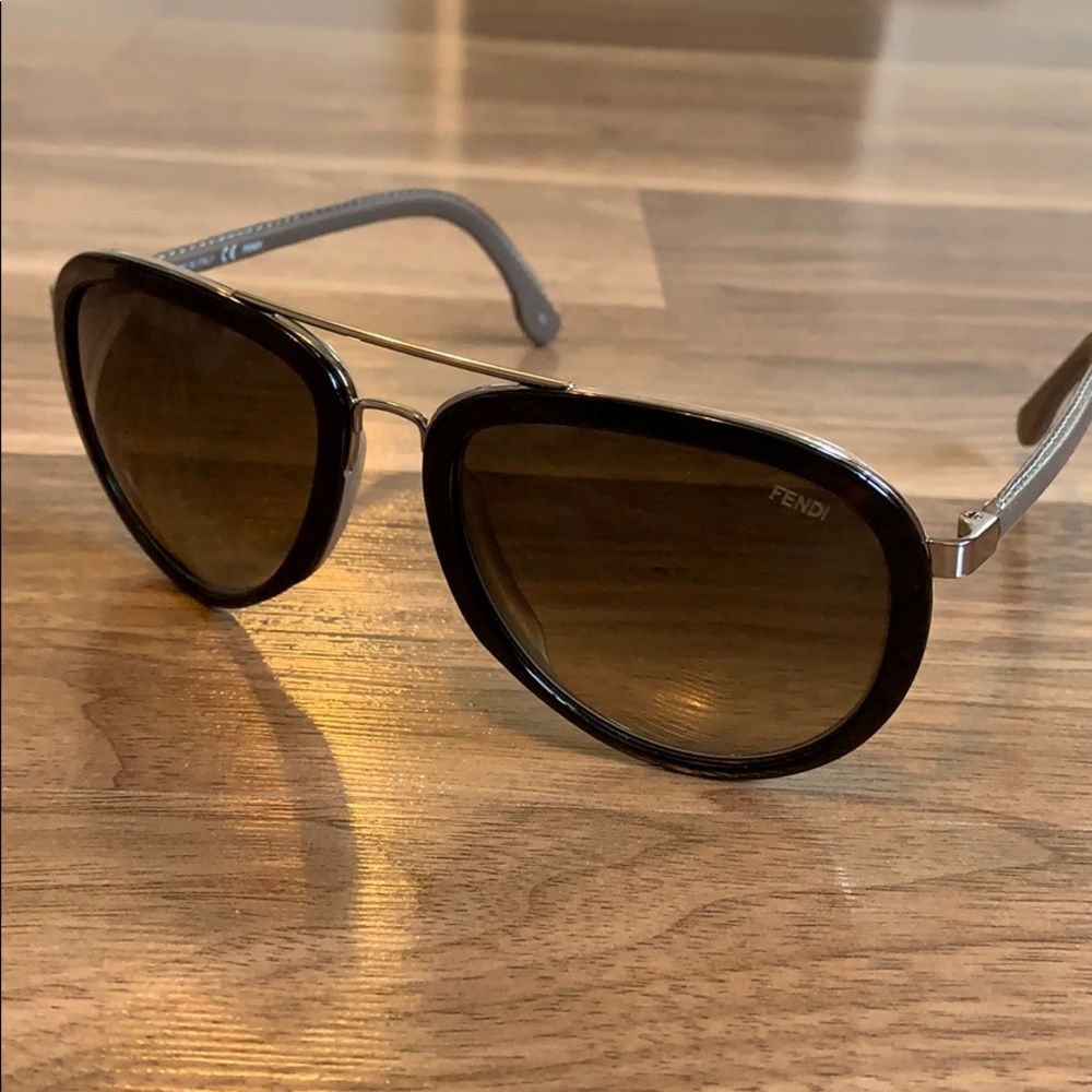 Never used Fendi brown leather sunglasses